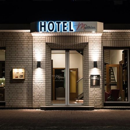 Hotel Matthias Gnarrenburg ภายนอก รูปภาพ