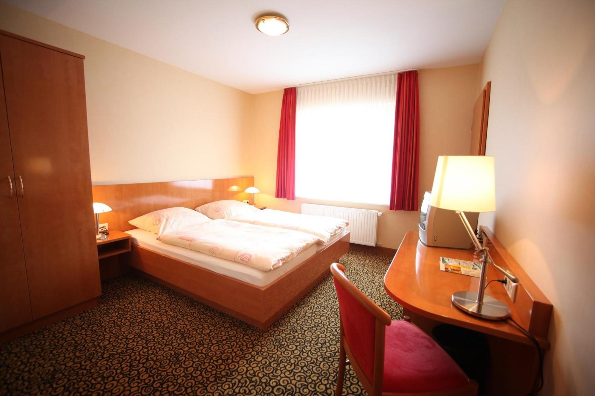Hotel Matthias Gnarrenburg ห้อง รูปภาพ