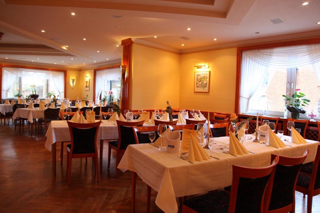 Hotel Matthias Gnarrenburg ภายนอก รูปภาพ