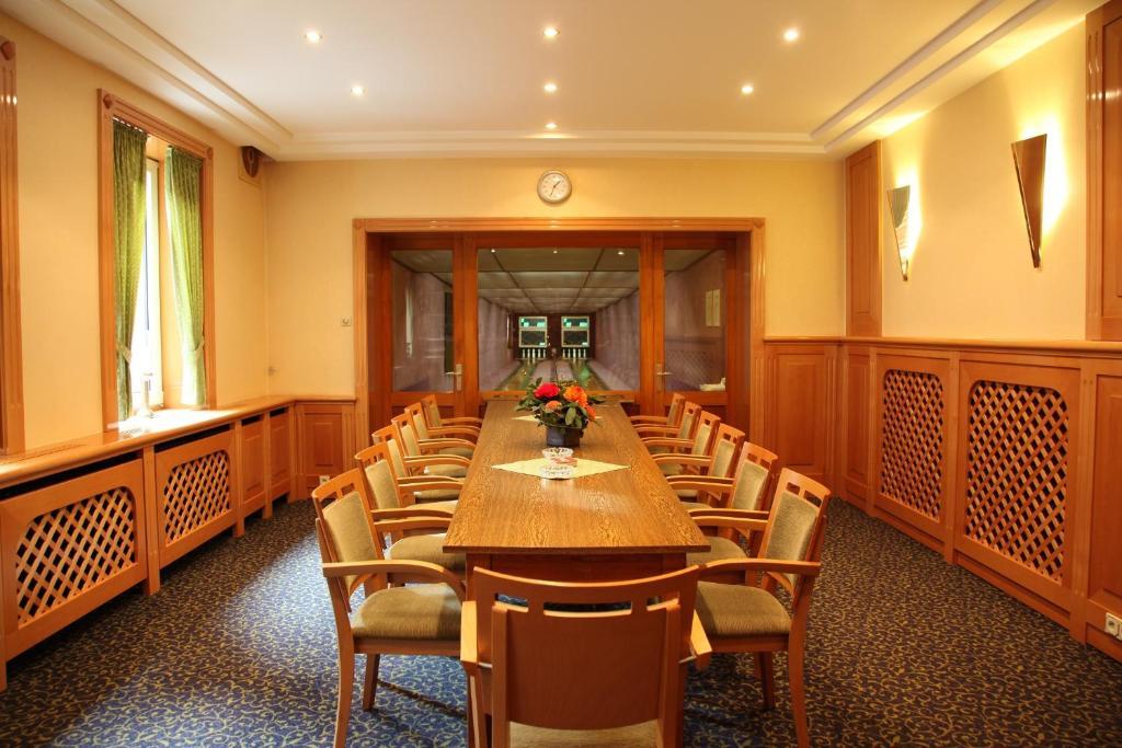 Hotel Matthias Gnarrenburg ภายนอก รูปภาพ